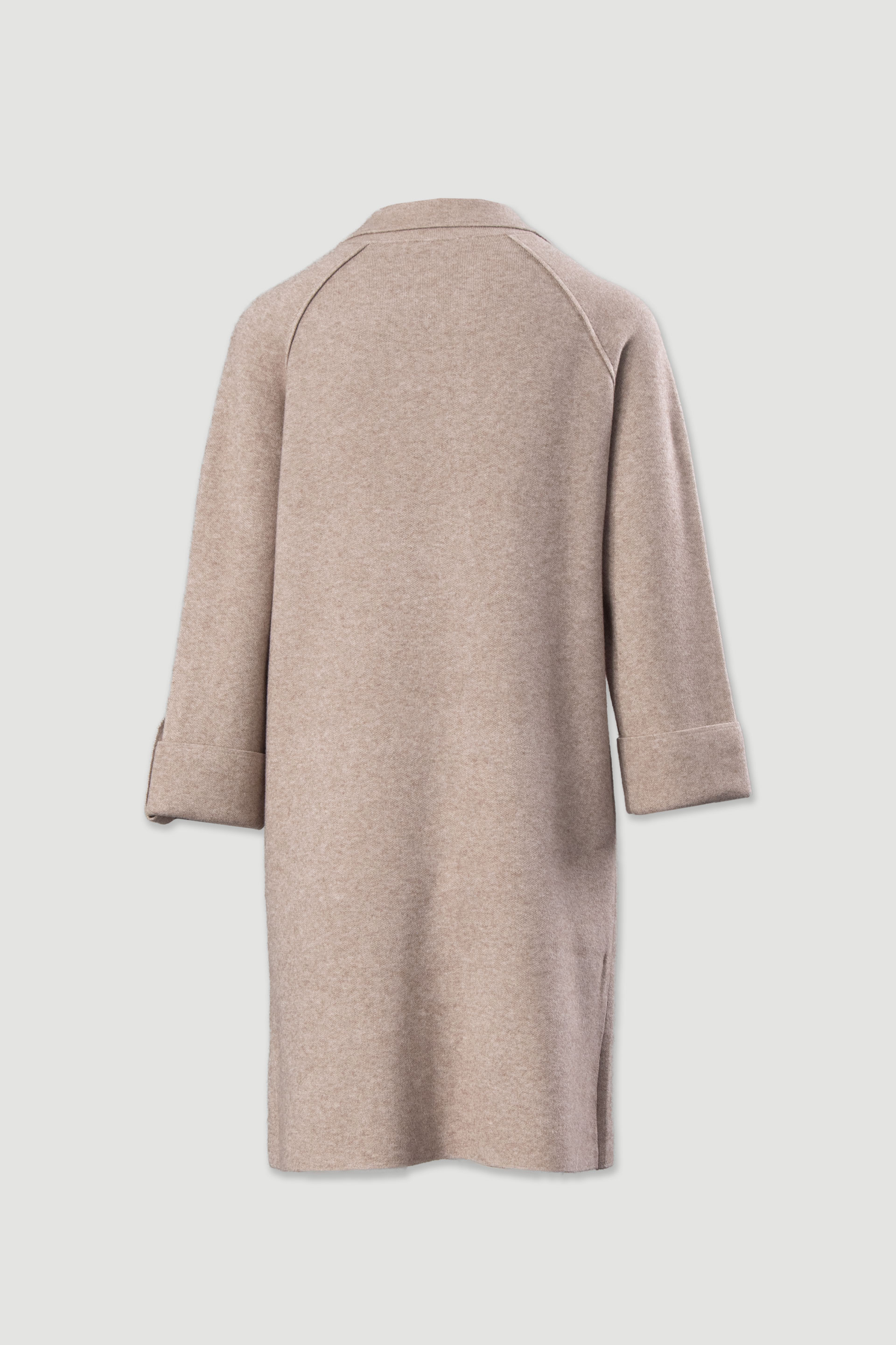 Abrigo largo de punto con bolsillos delanteros