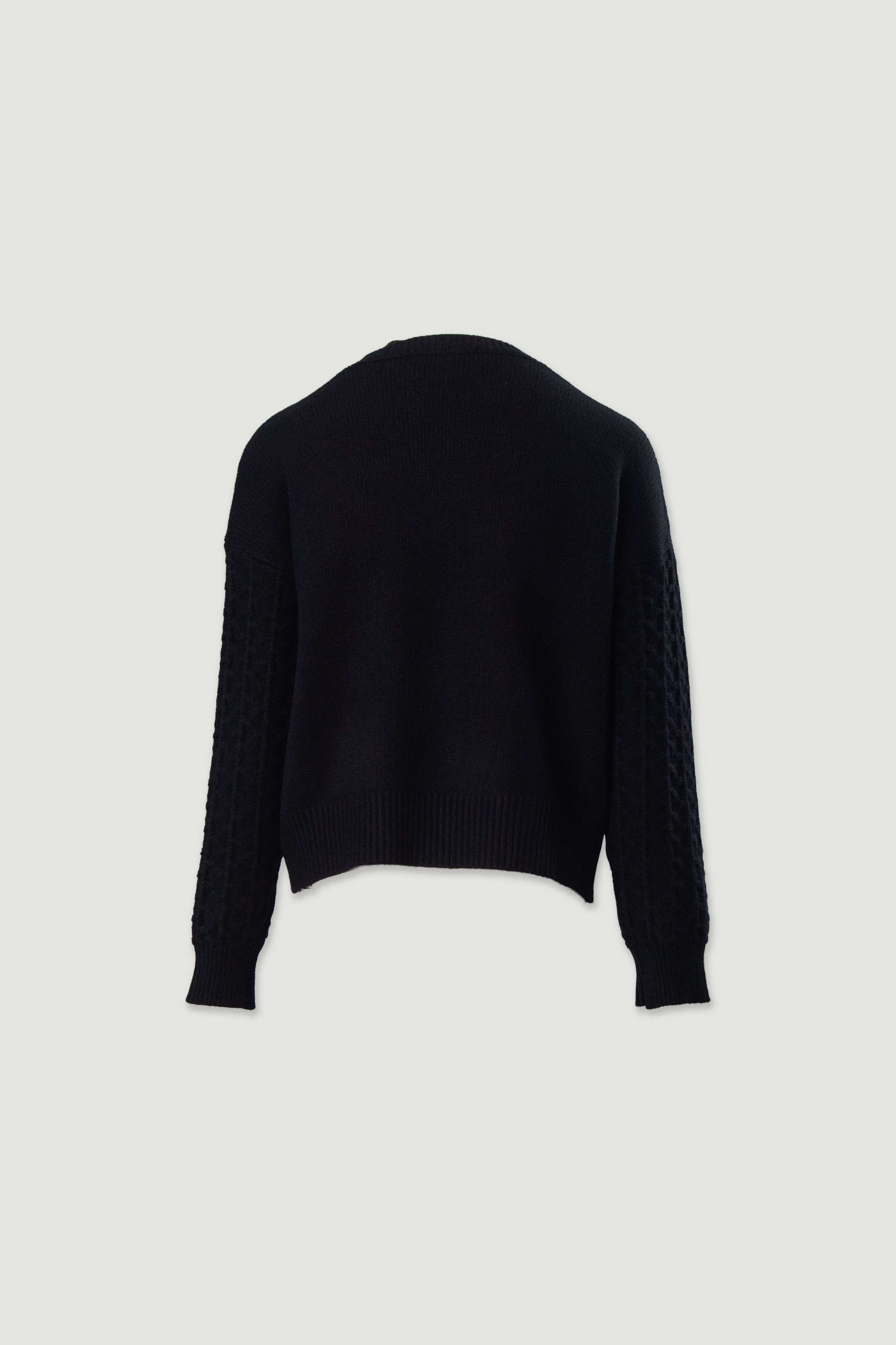 Camisola de malha com mangas trabalhadas