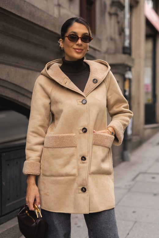 Manteau rversible  capuche en sudine et effet mouton
