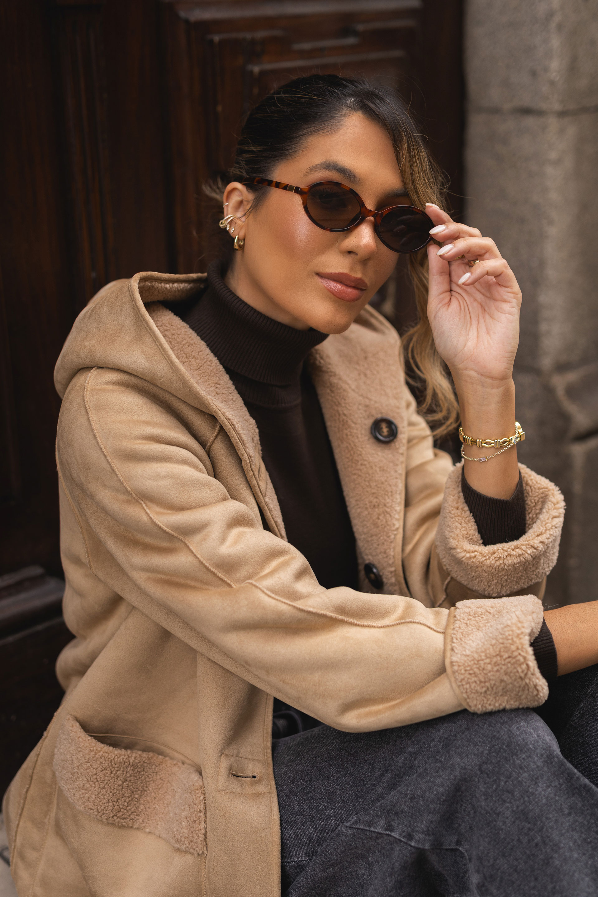 Abrigo reversible con capucha y efecto ante y borreguito