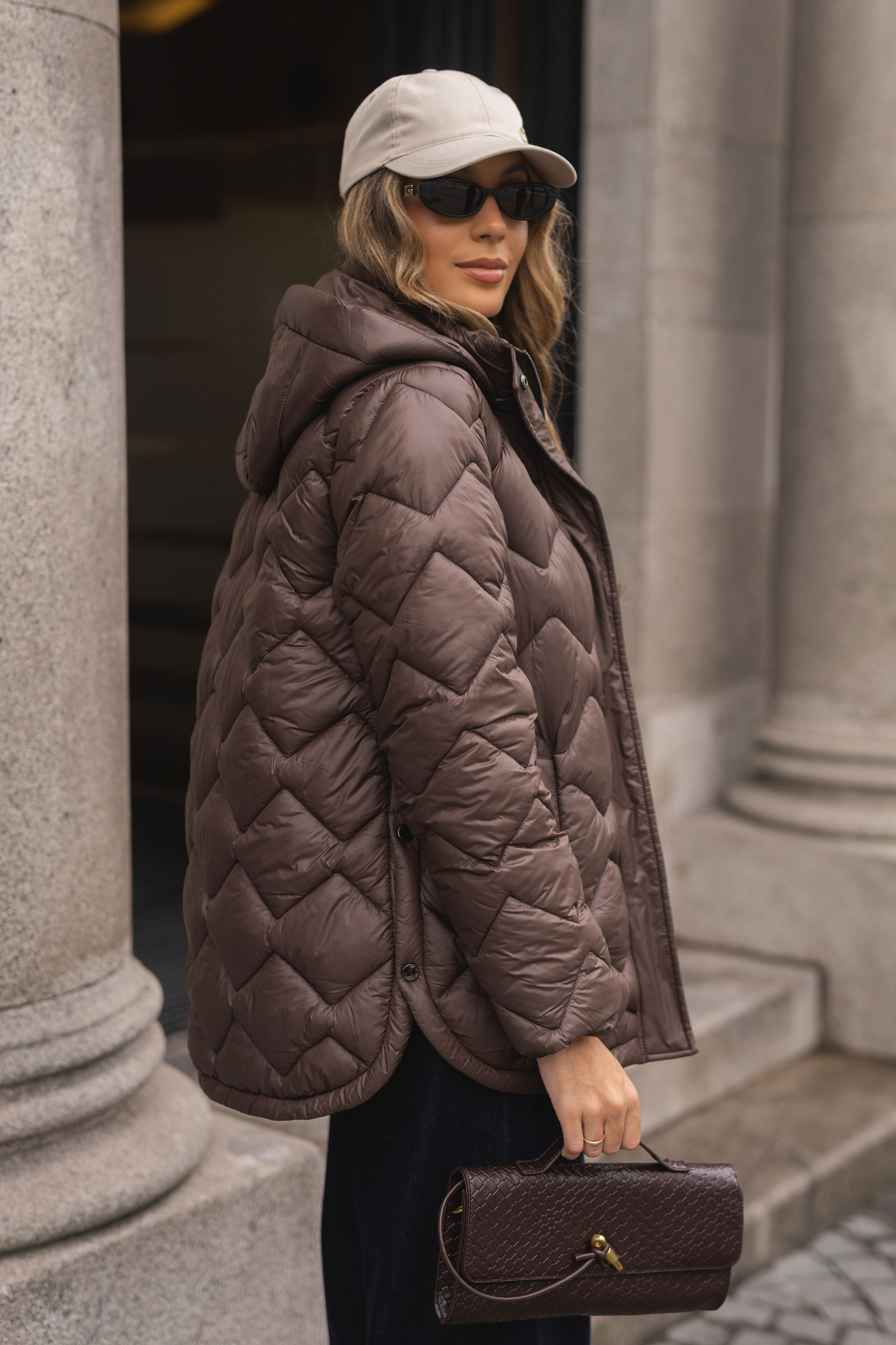 Parka acolchoada personalizada com capuz