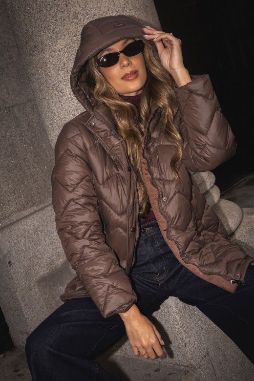 Parka acolchoada personalizada com capuz