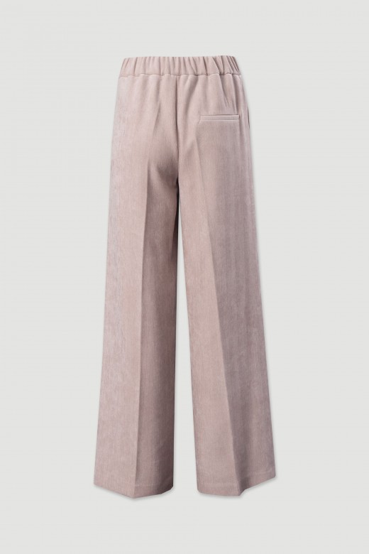 Pantalón wide leg con hebilla metálica Pantalón wide leg con hebilla metálica