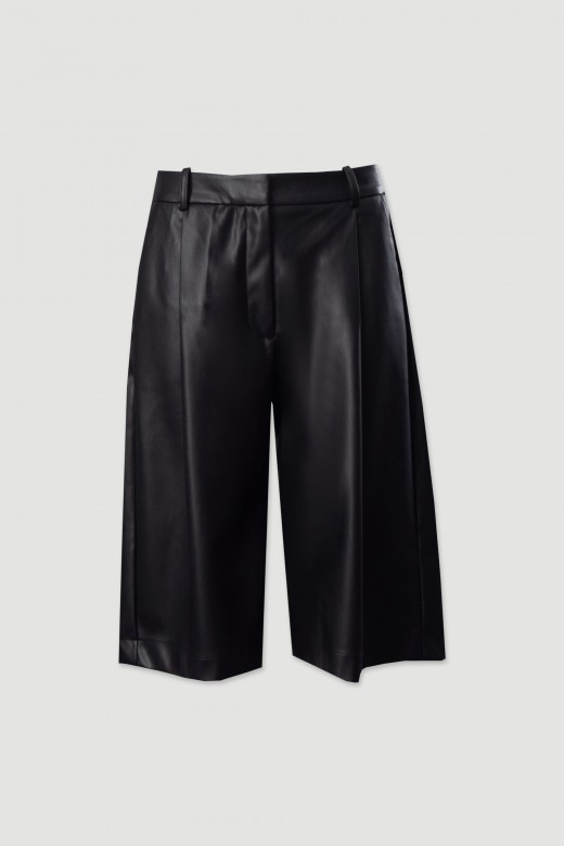 Bermuda em polipele Bermuda em polipele