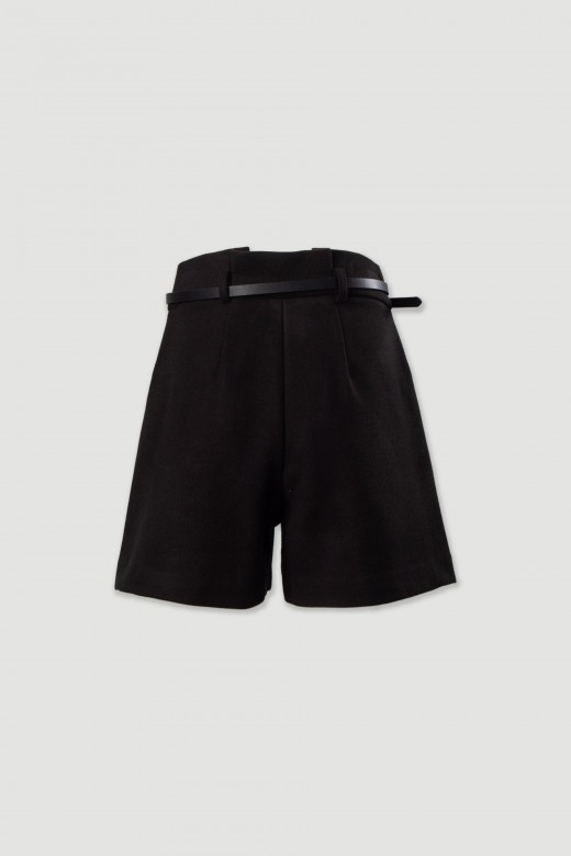 Structured high-waist shorts with belt Structured high-waist shorts with belt