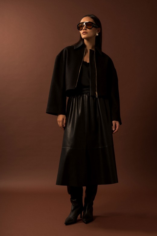 Falda midi de polipiel con cintura elstica