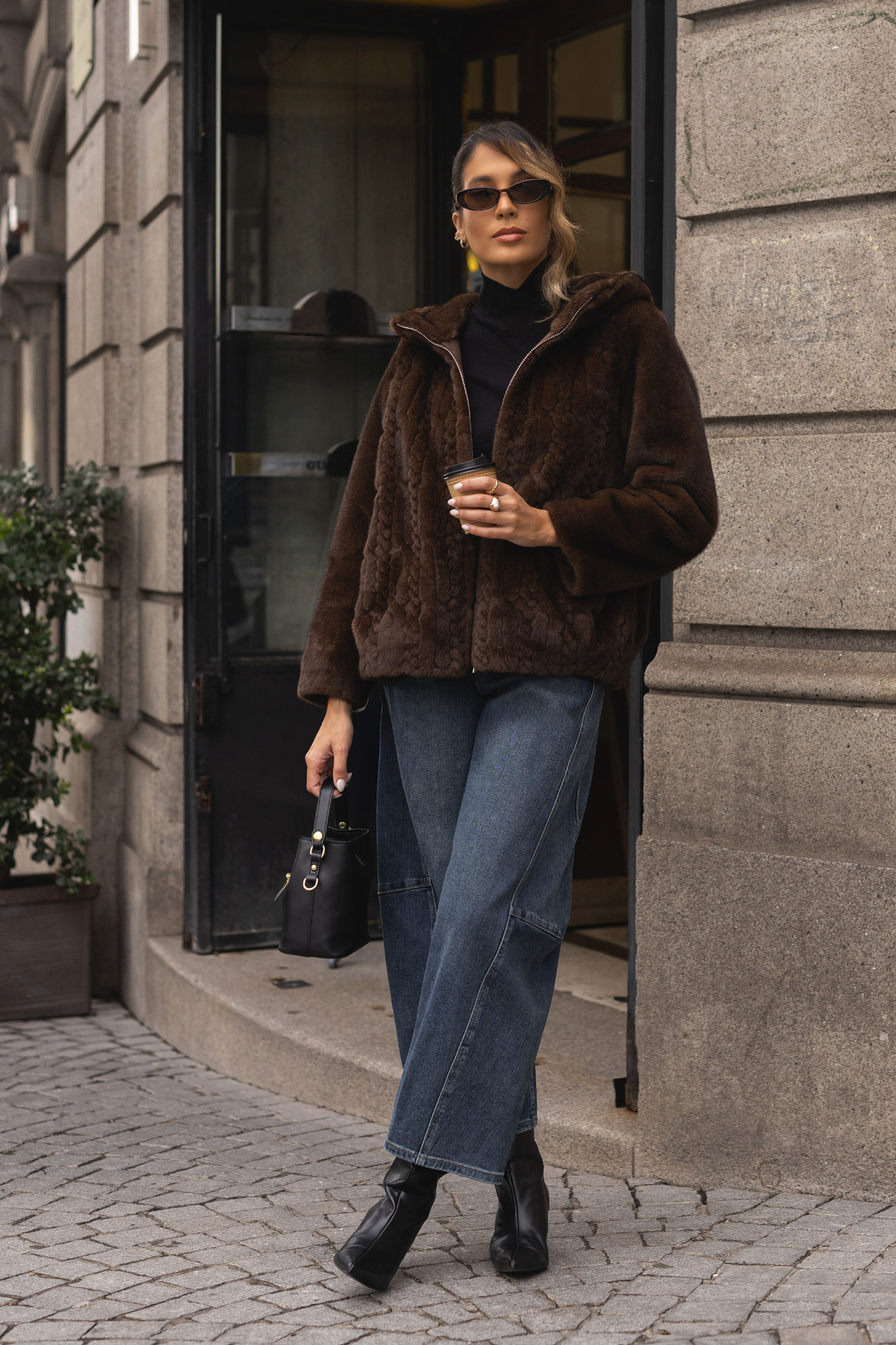 Jeans balloon em algodão com recortes