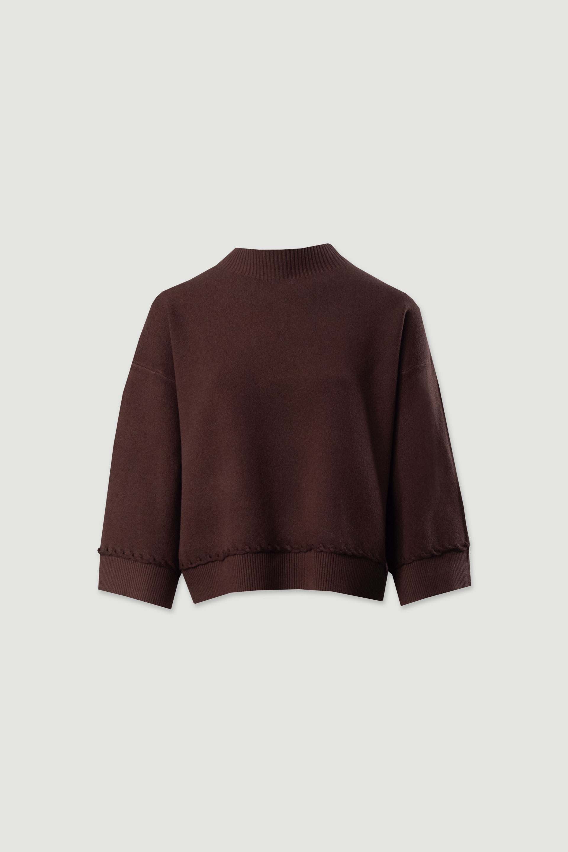 Knit sweater with 3/4