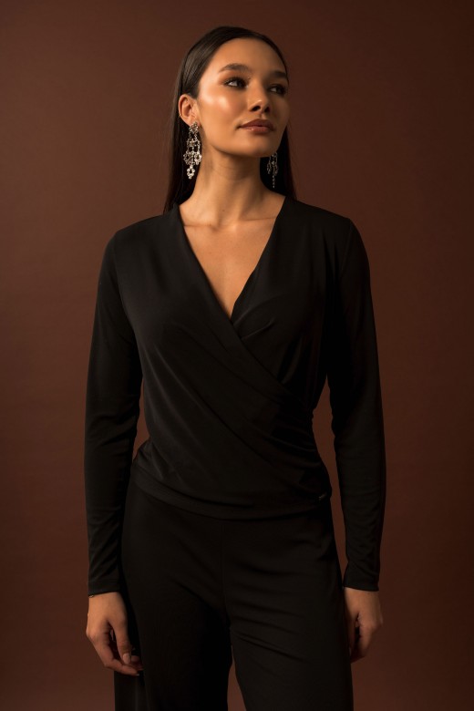 Suéter de punto con escote cruzado Suéter de punto con escote cruzado