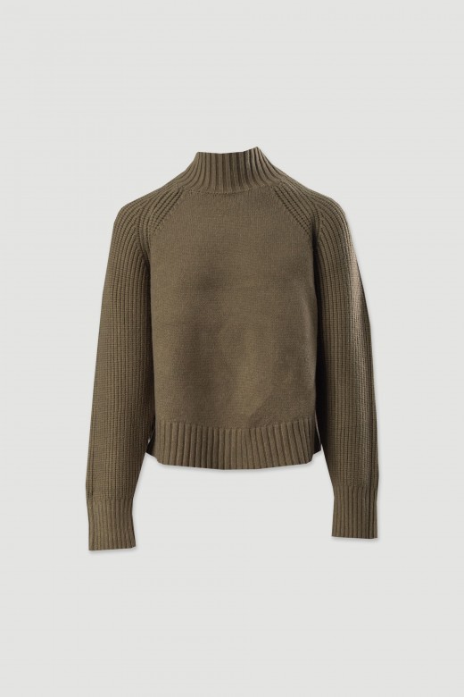 Camisola de malha canelada com gola alta