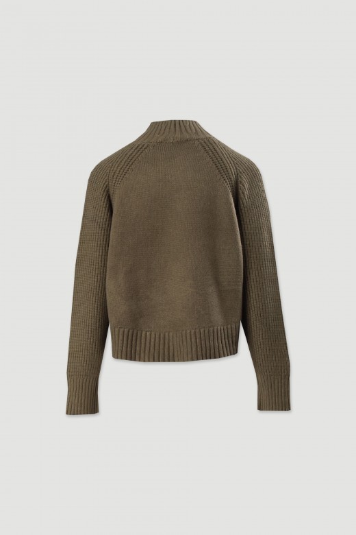 Camisola de malha canelada com gola alta