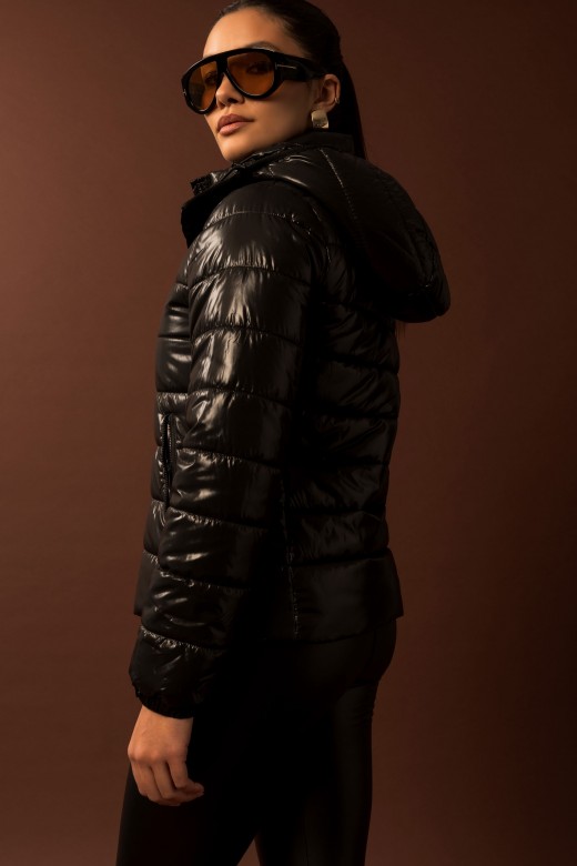 Parka matelassée avec capuche amovible Parka matelassée avec capuche amovible