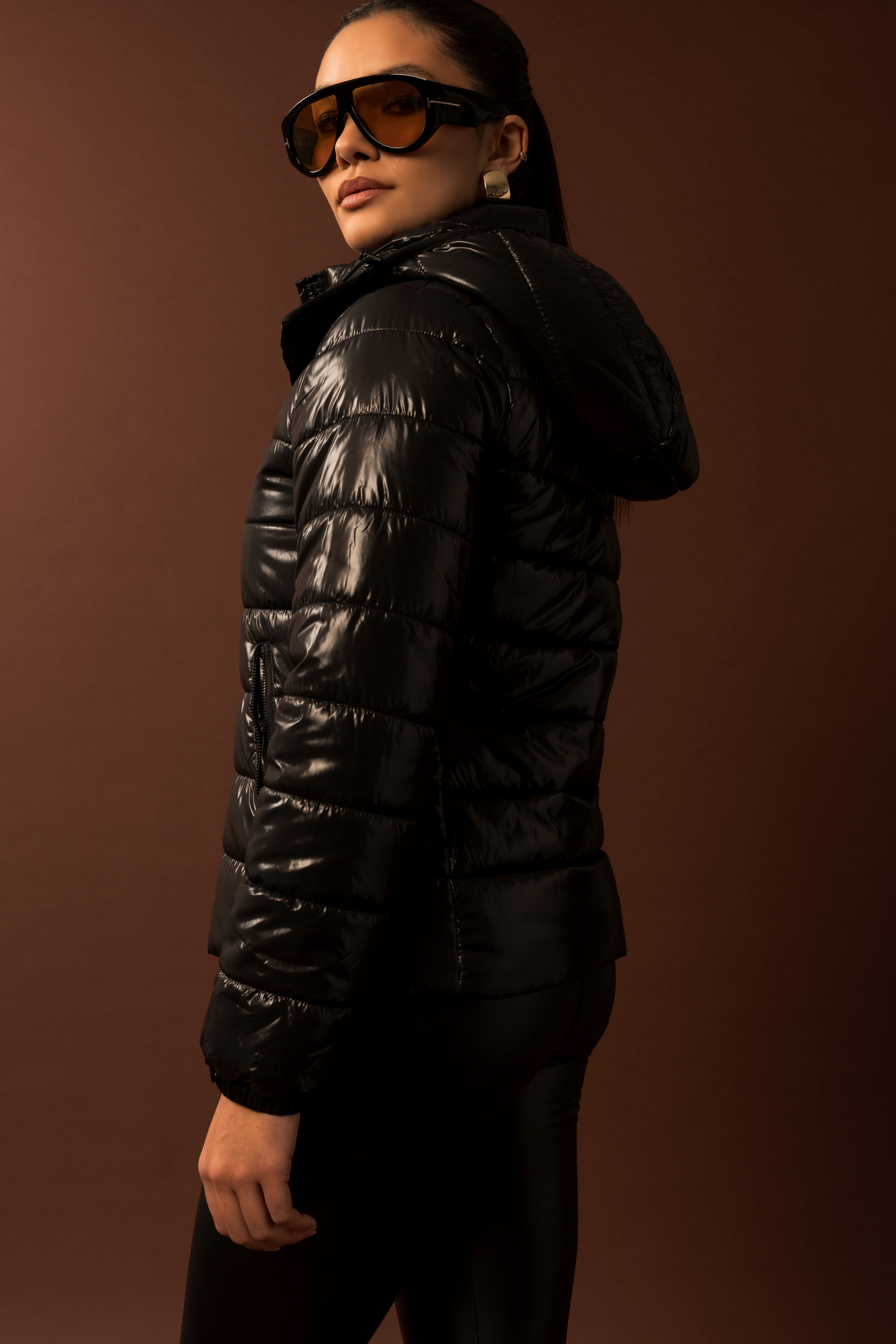 Parka acolchoada com capuz removível