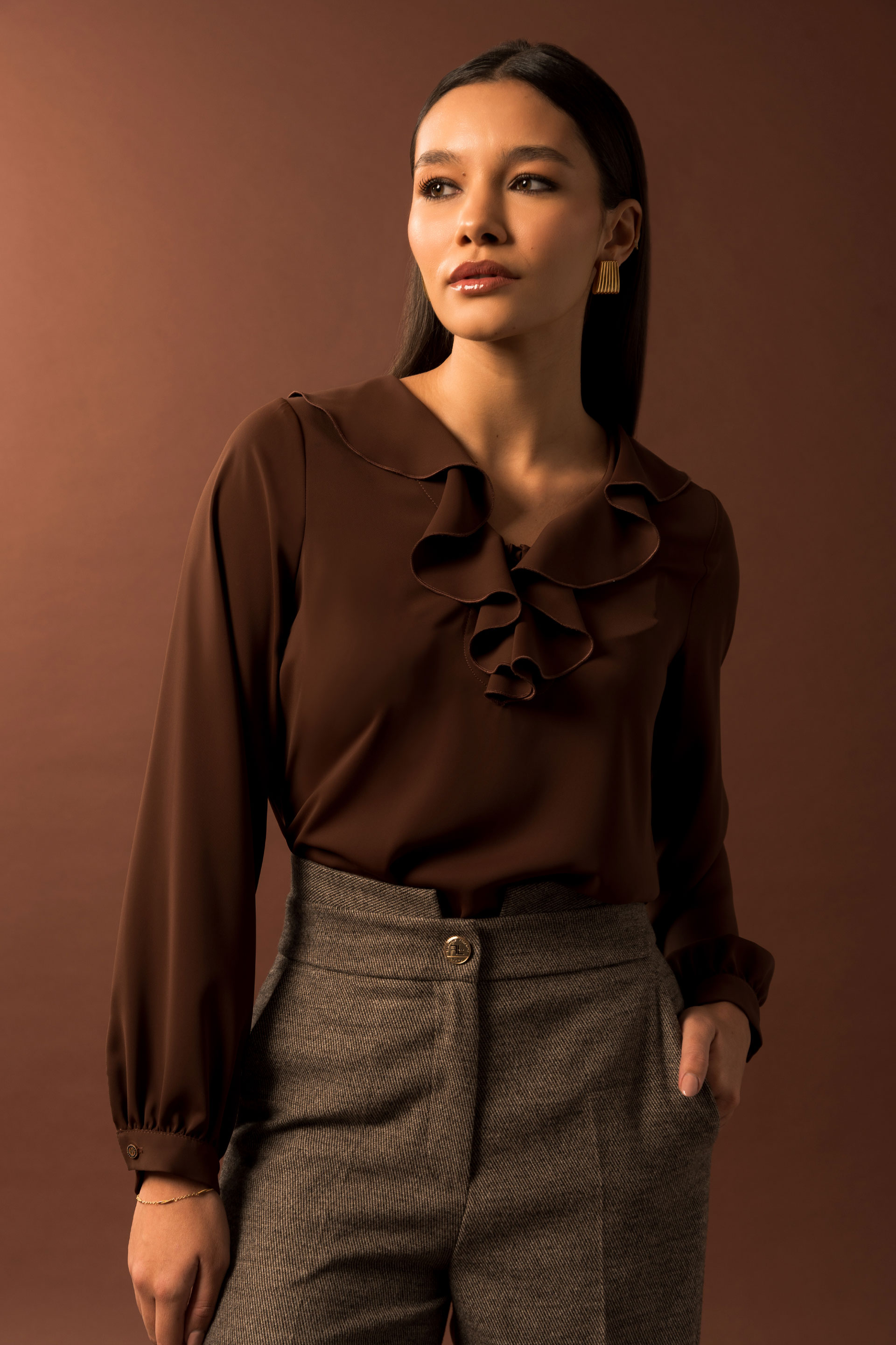 Túnica com folho e laço no decote