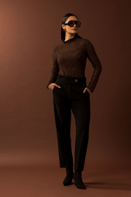 Calça clássica com cós cruzado Calça clássica com cós cruzado