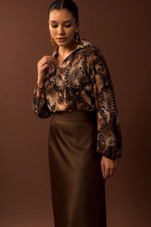 Túnica con estampado animal y escote en v Túnica con estampado animal y escote en v