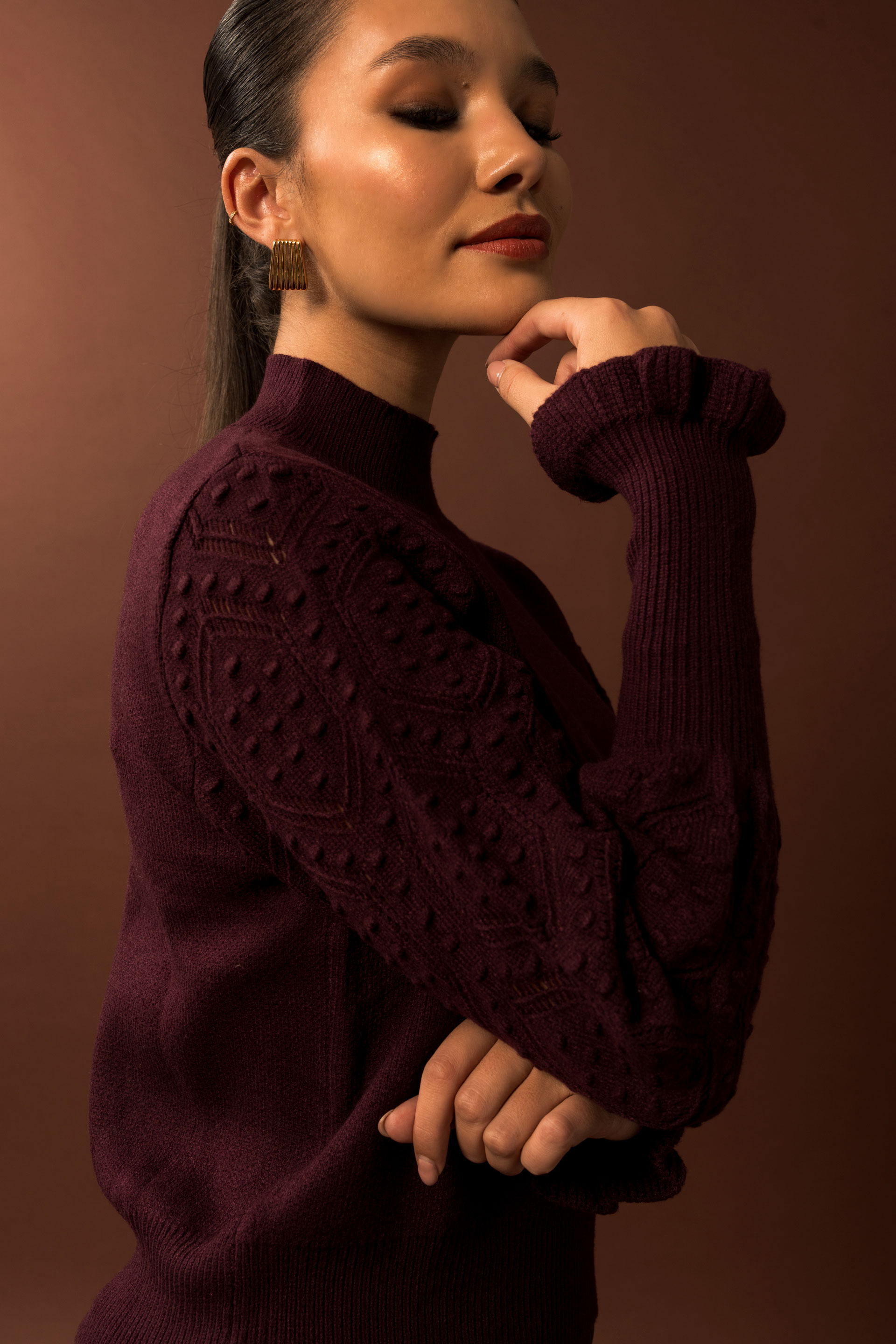 Camisola de malha com mangas trabalhadas