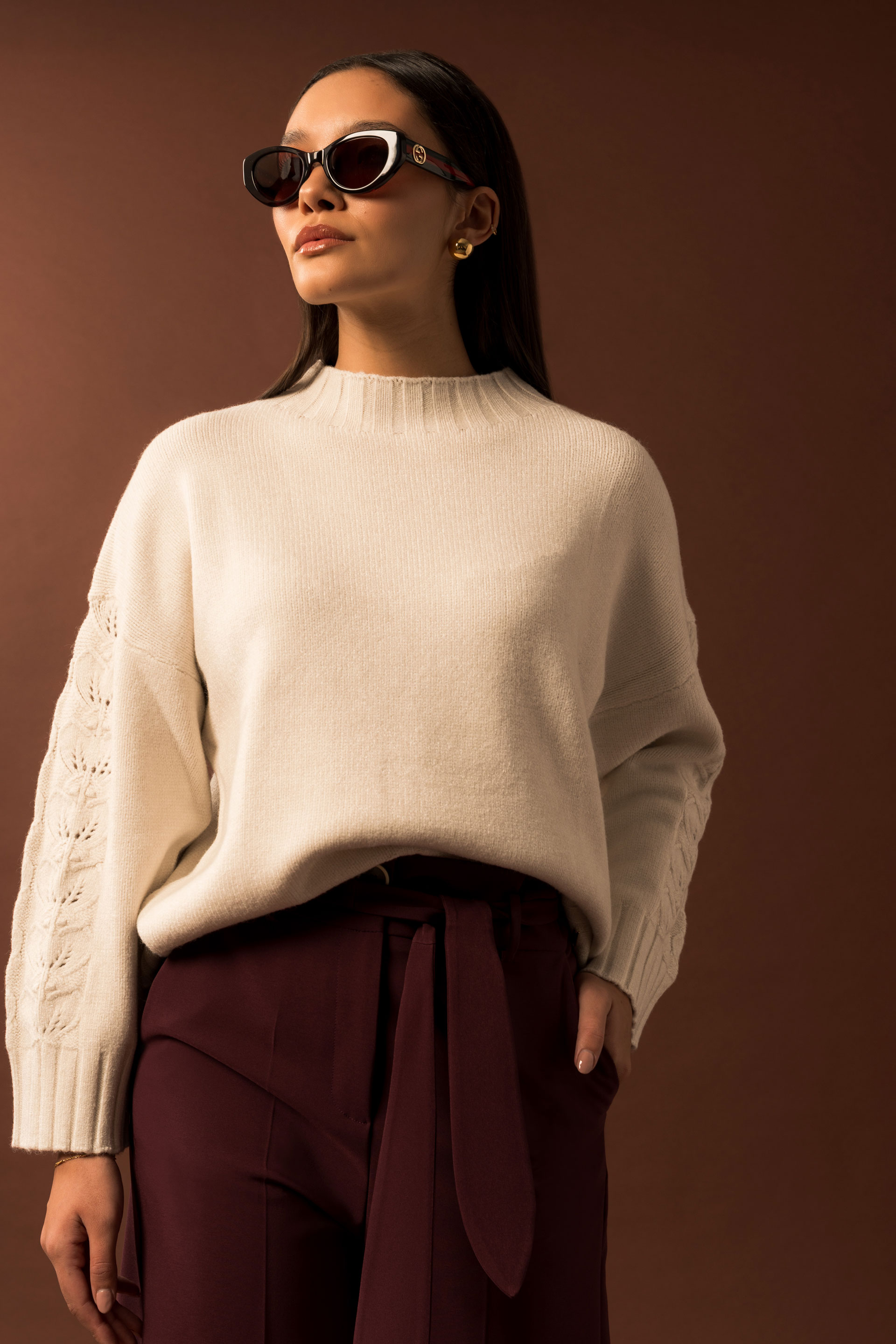 Jersey de punto con detalle calado en las mangas