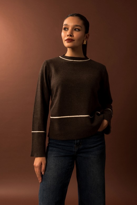 Jersey de punto con detalles de rayas en contraste Jersey de punto con detalles de rayas en contraste