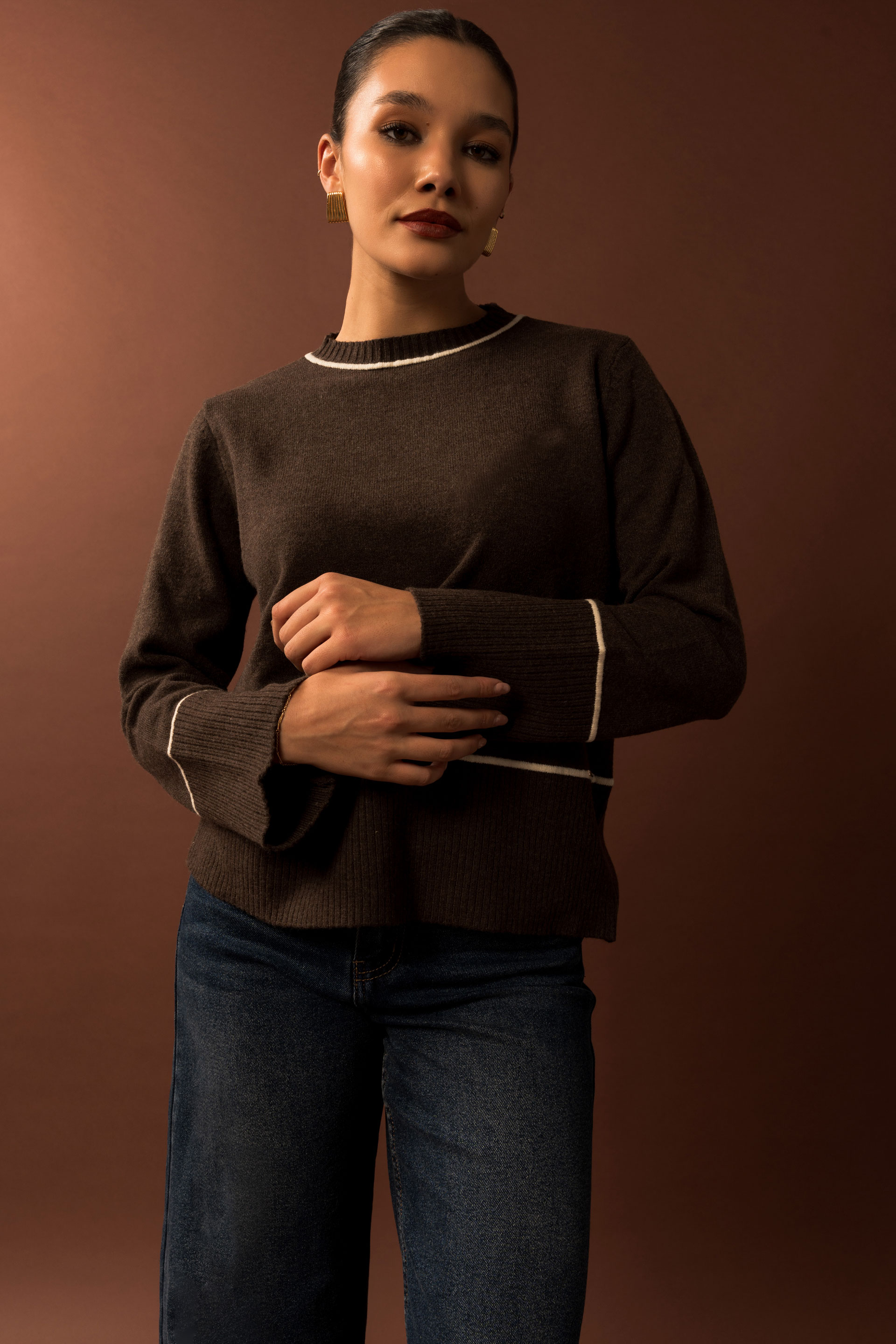 Jersey de punto con detalles de rayas en contraste