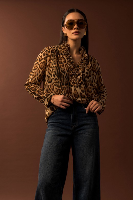 Túnica fluida estampada animal print con volantes Túnica fluida estampada animal print con volantes