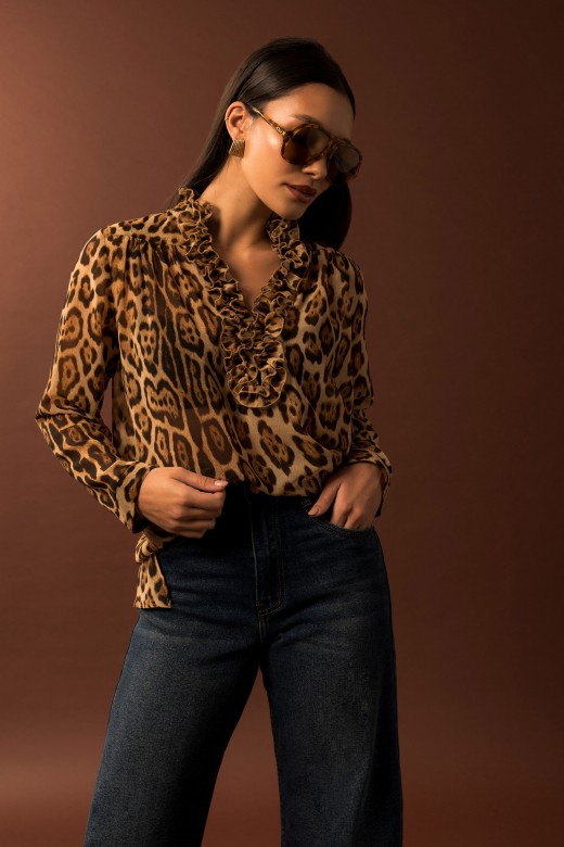 Túnica fluida estampada animal print con volantes Túnica fluida estampada animal print con volantes