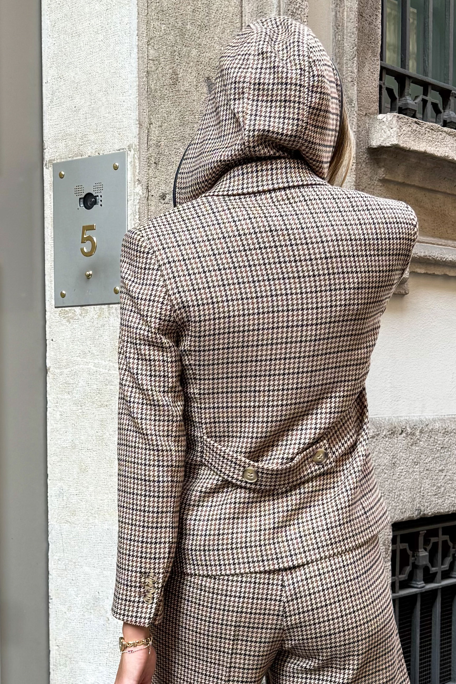 Lenço com capuz em padrão pied-de-poule