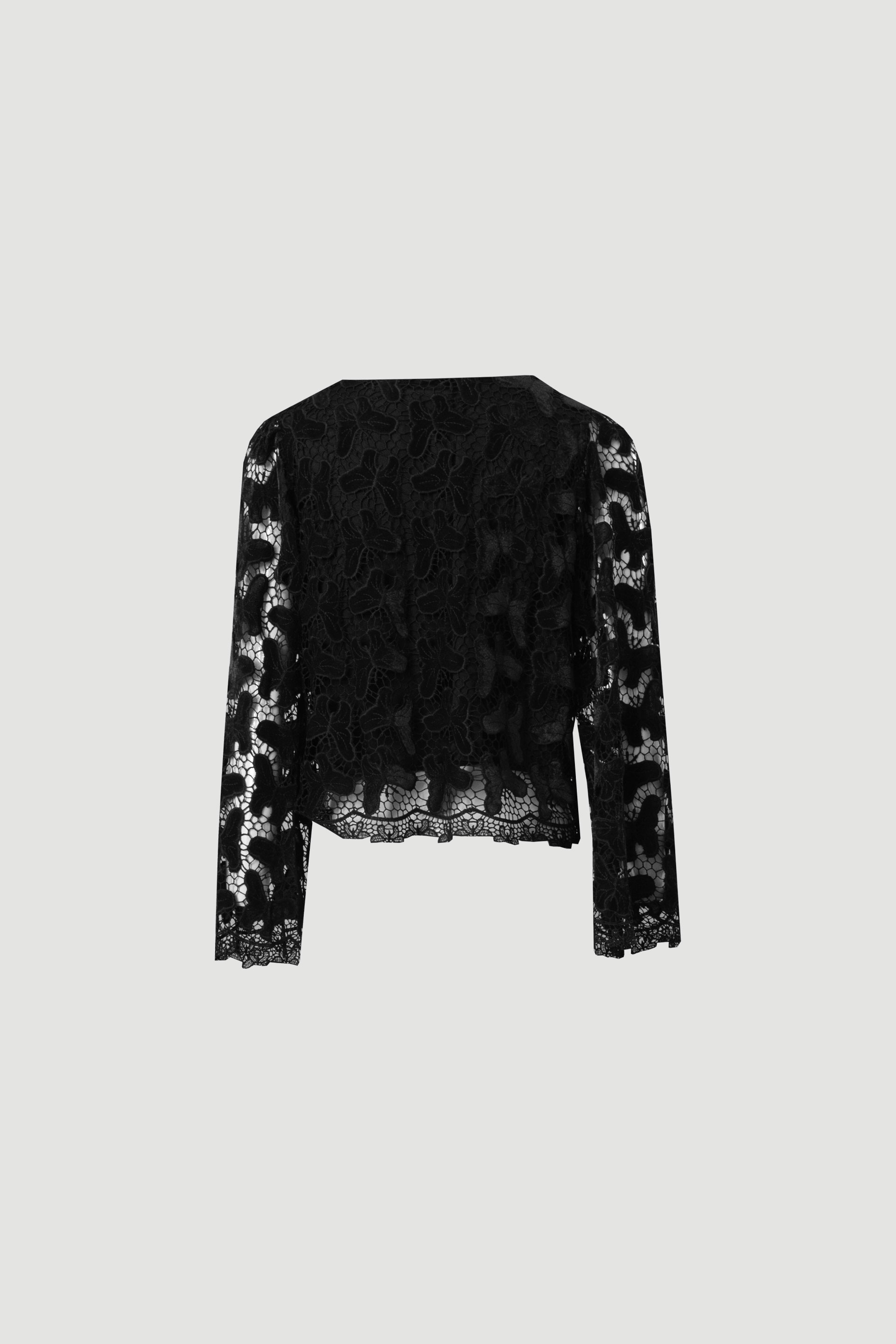 Camisola curta em renda