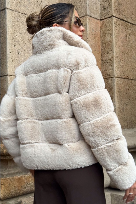 Abrigo de pelo sintético con efecto acanalado ancho Abrigo de pelo sintético con efecto acanalado ancho