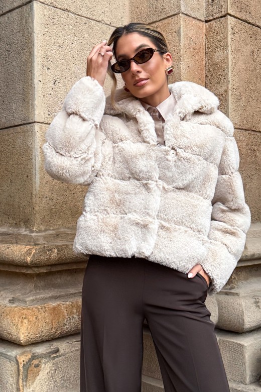 Abrigo de pelo sintético con efecto acanalado ancho Abrigo de pelo sintético con efecto acanalado ancho