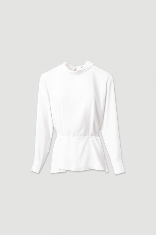 Túnica con cinturón fino Túnica con cinturón fino