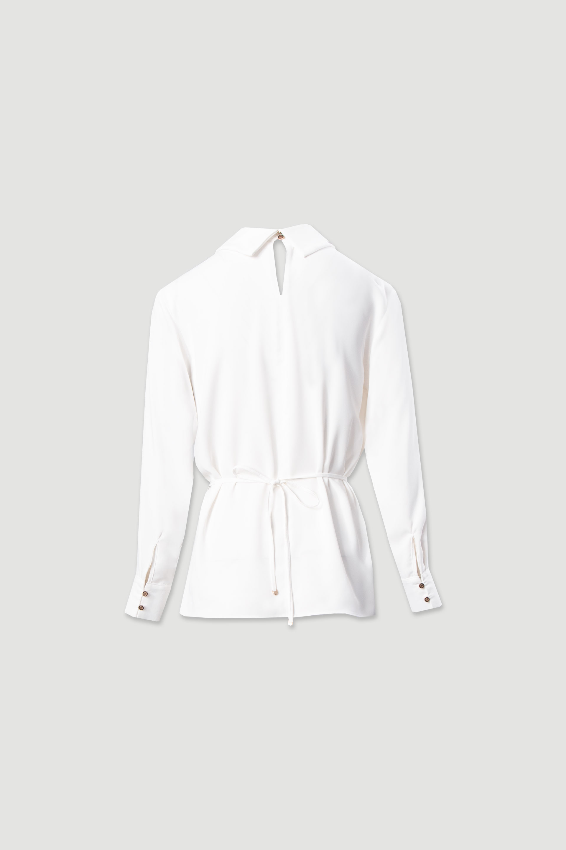 Túnica con cinturón fino