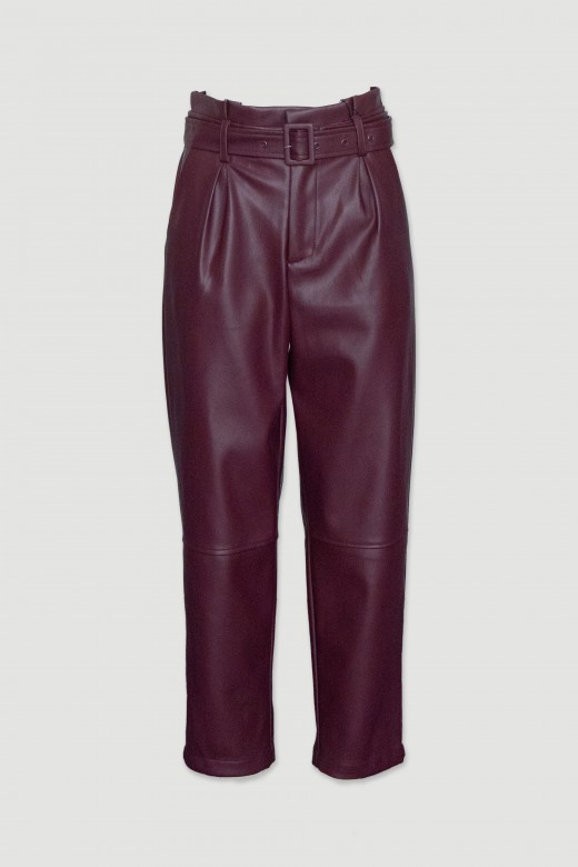 Pantaln de polipiel con cinturn