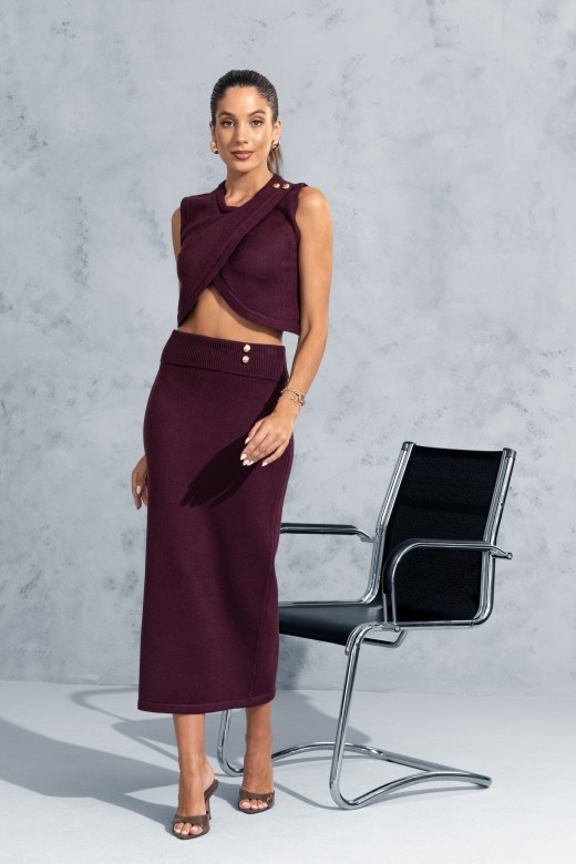 Conjunto de malha com top cruzado e saia lpis
