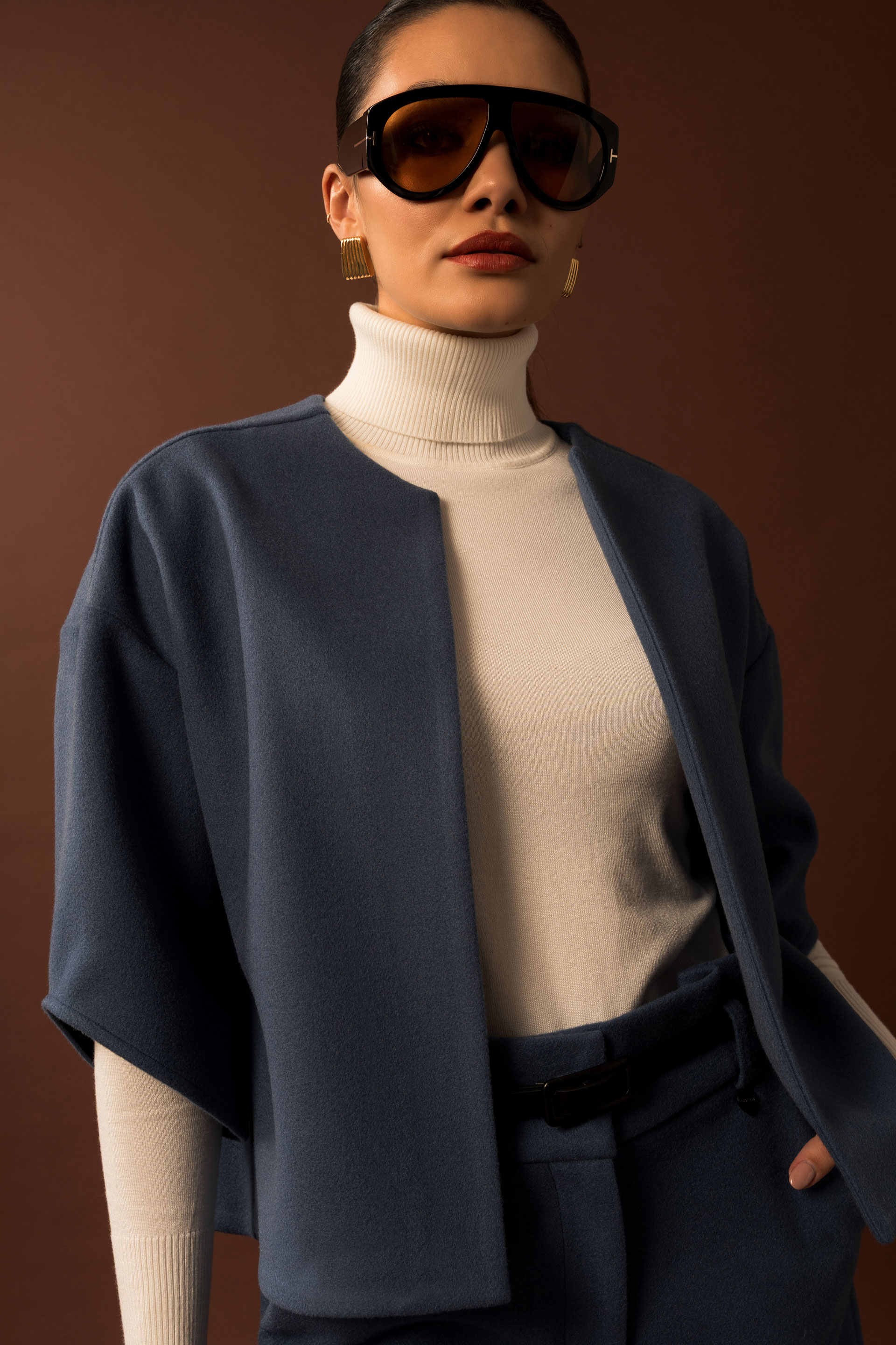 Abrigo corto abierto con lana