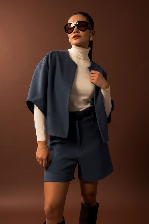 Abrigo corto abierto con lana Abrigo corto abierto con lana