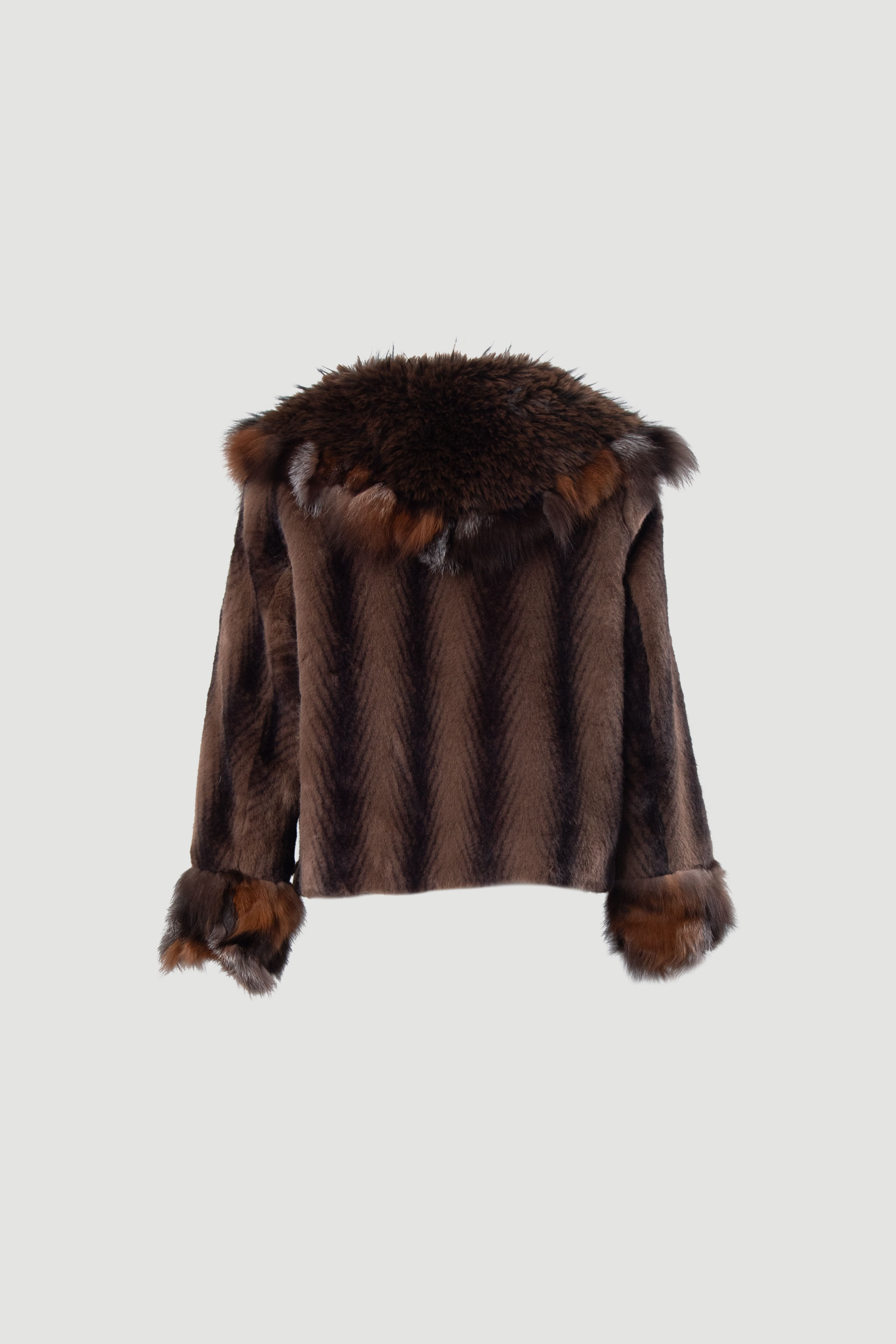 Short faux-fur coat with voluminous collar