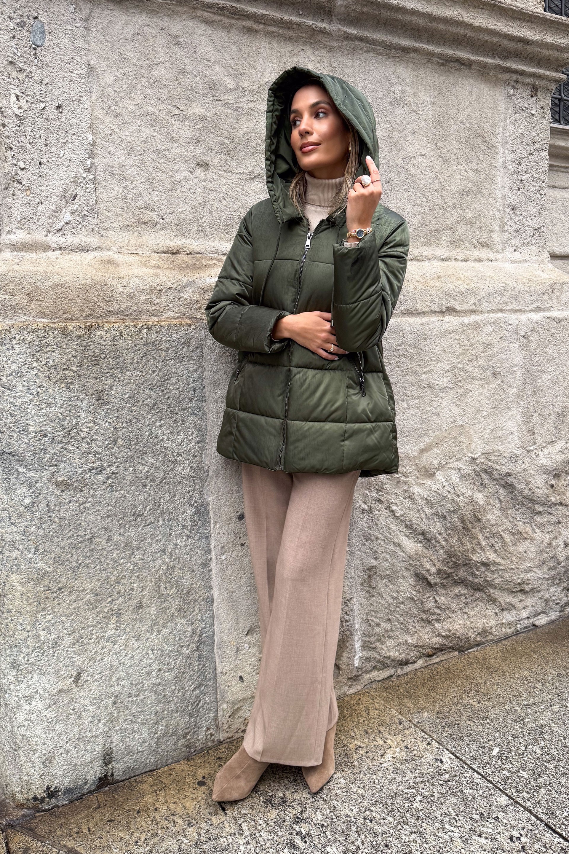 Parka acolchada con capucha