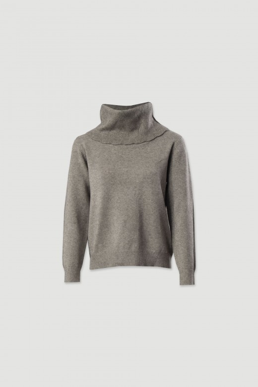 Camisola de malha com gola alta estruturada Camisola de malha com gola alta estruturada