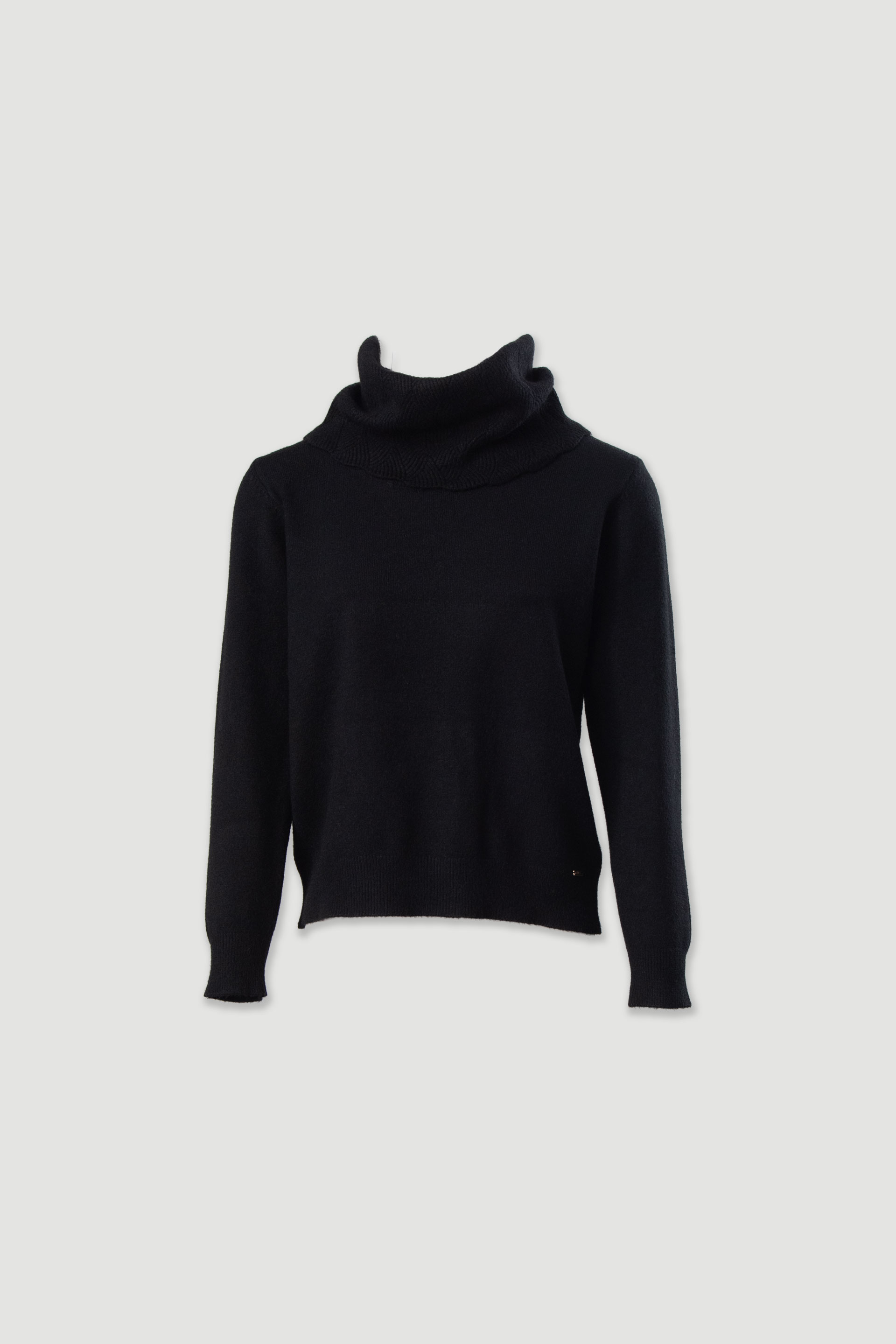 Camisola de malha com gola alta estruturada