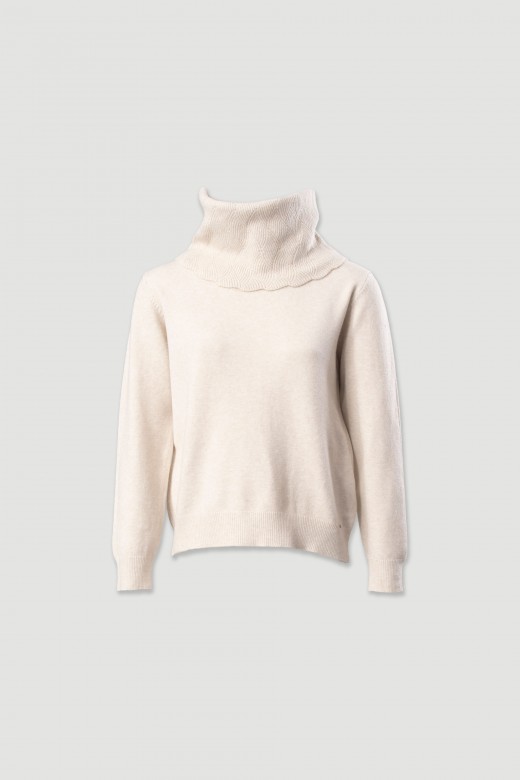 Jersey de punto con cuello alto estructurado Jersey de punto con cuello alto estructurado