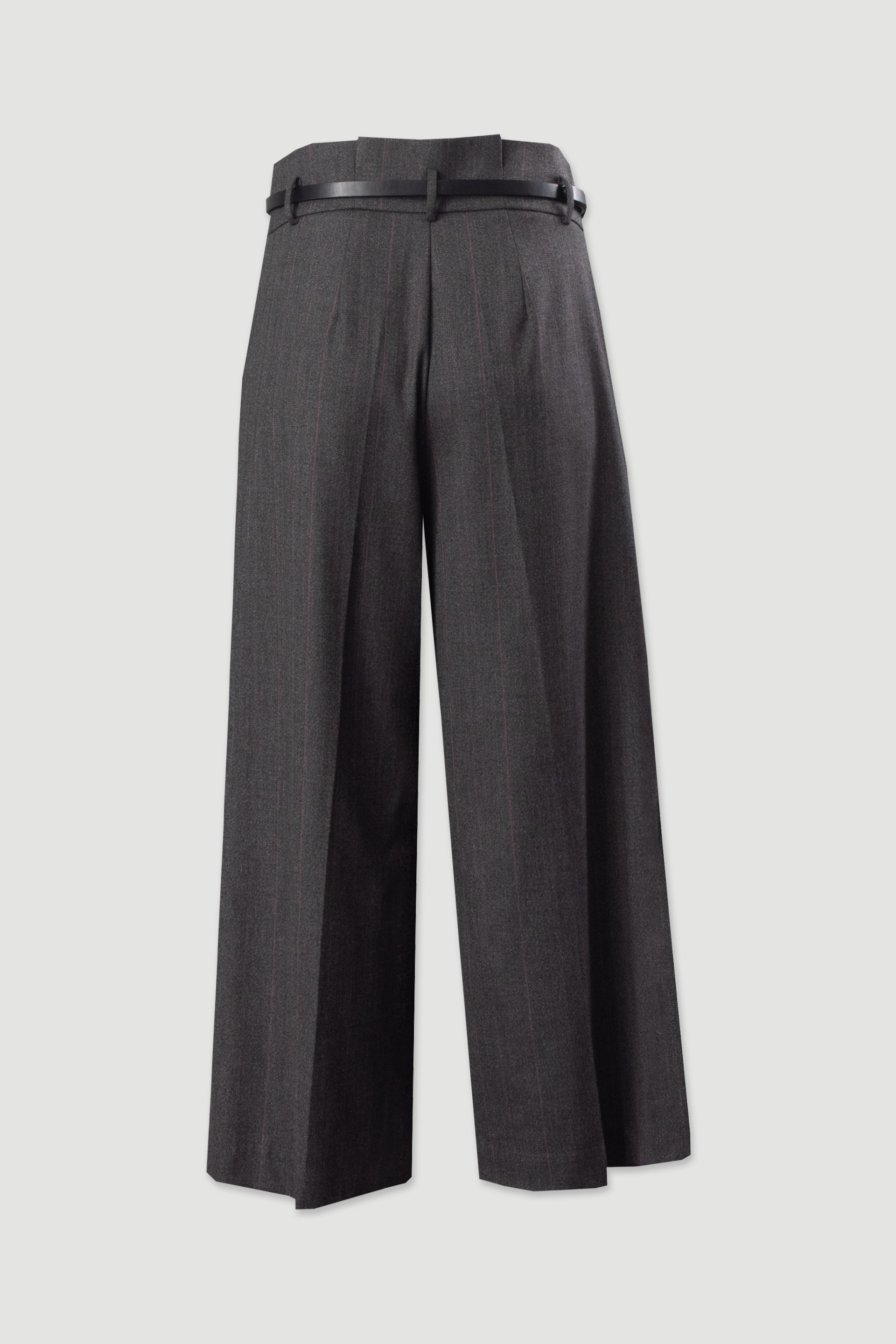 Pantalones culotte con cinturón y raya diplomática