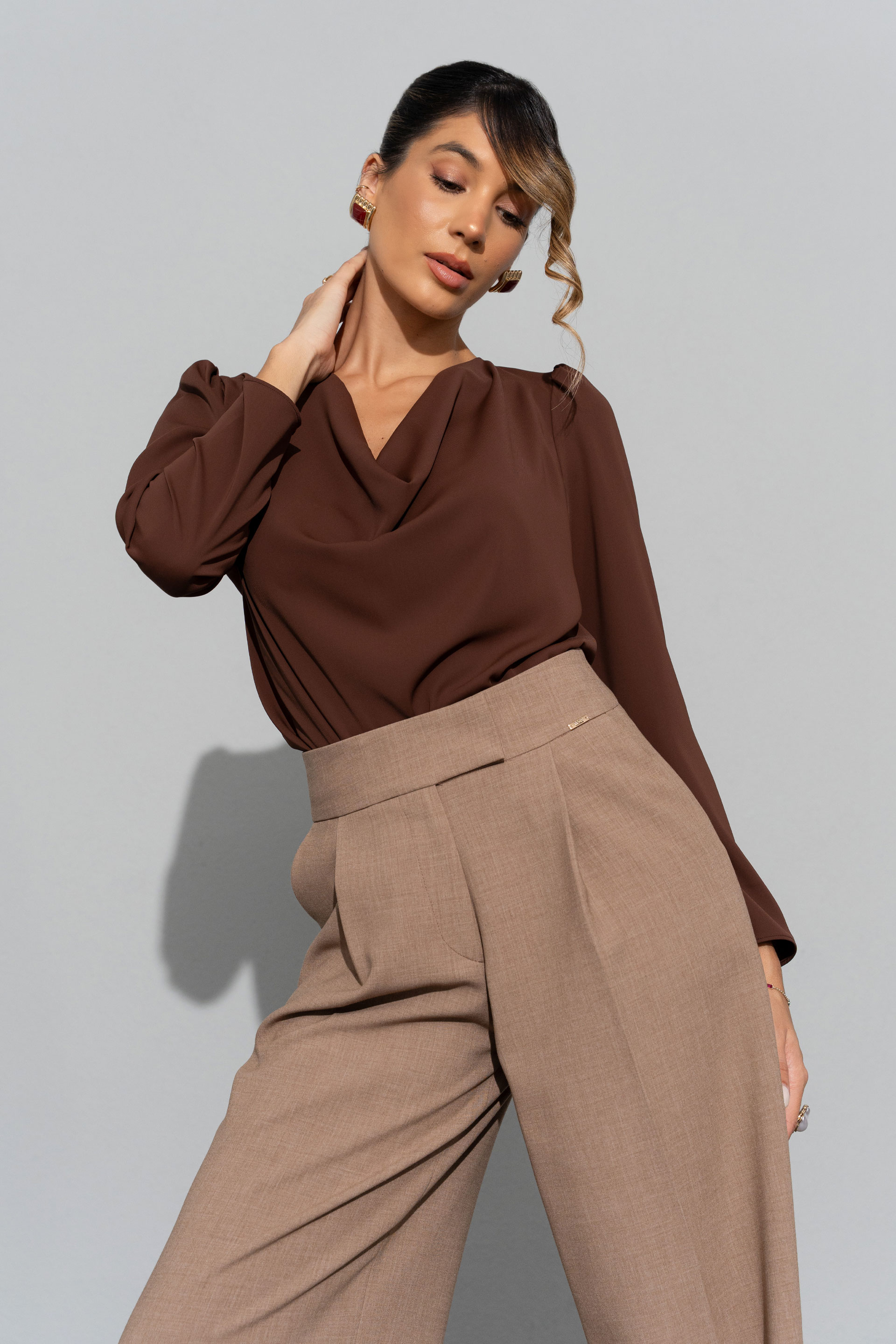 Tunique à encolure drapée