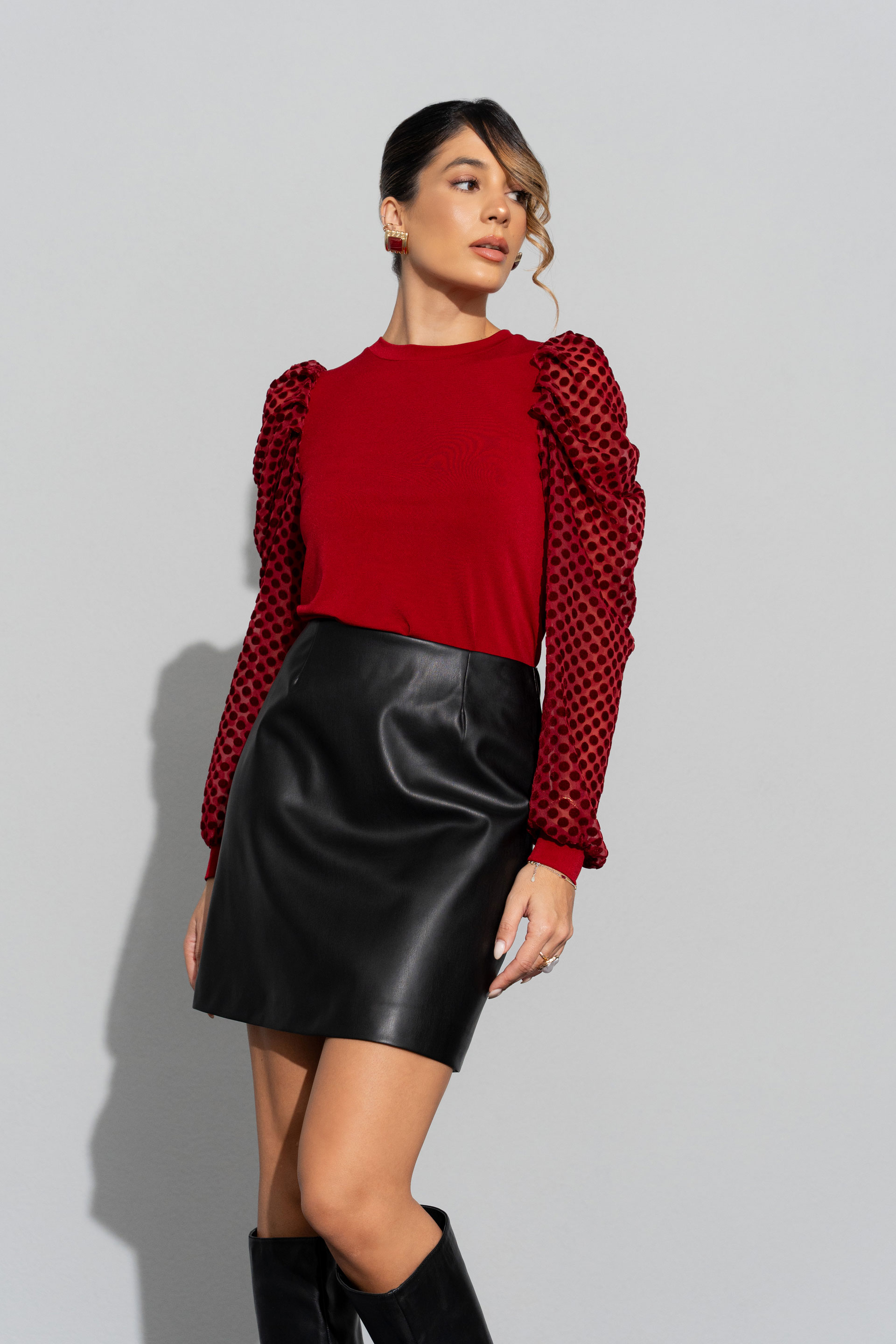 Jersey con mangas de tul en relieve