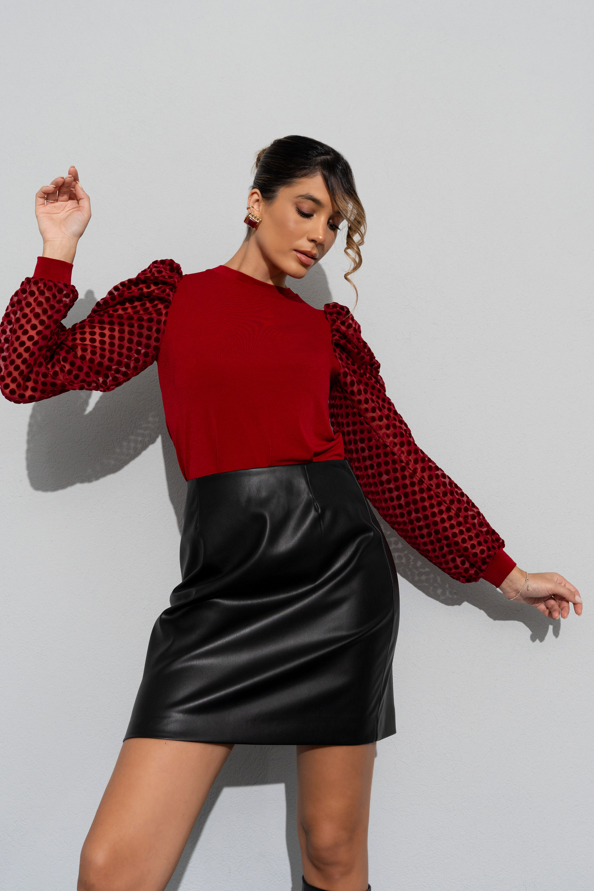 Jersey con mangas de tul en relieve