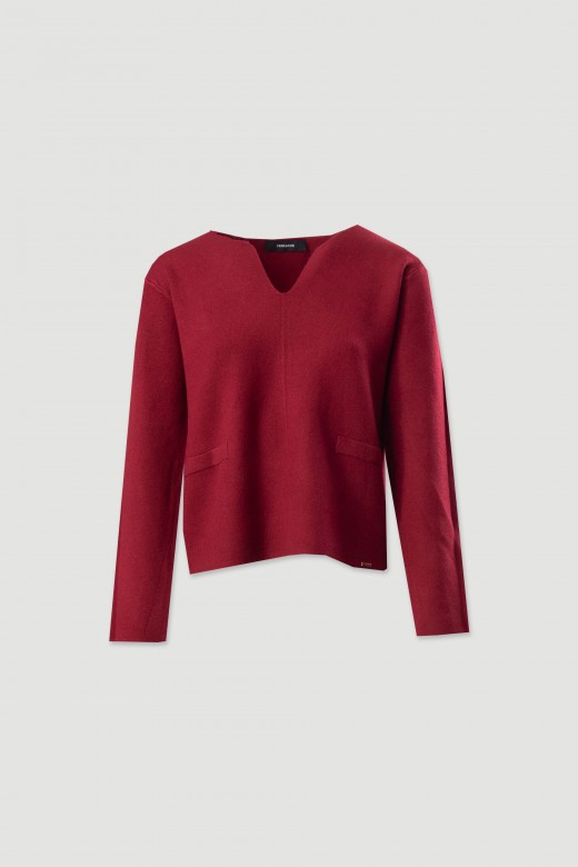 Knitted sweater with v-neckline
