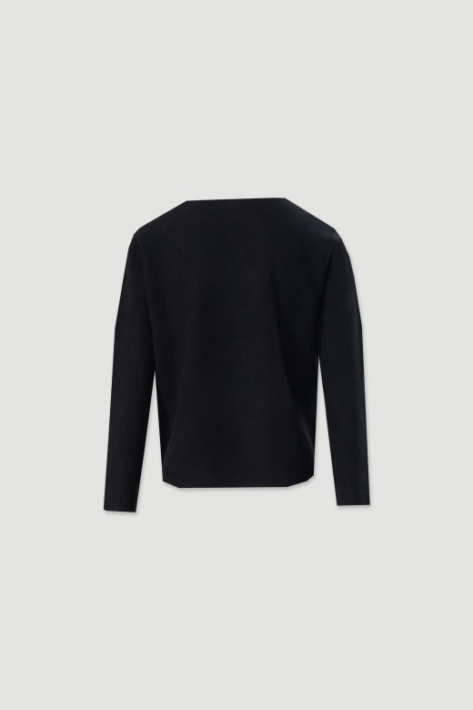 Knitted sweater with v-neckline Knitted sweater with v-neckline