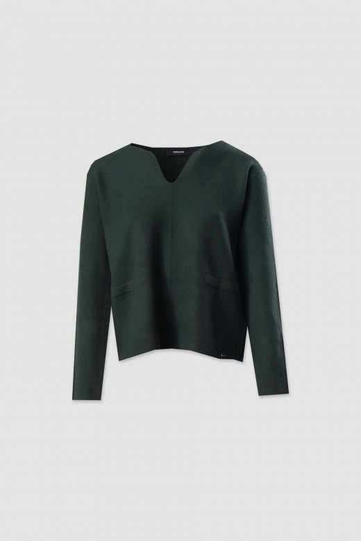 Knitted sweater with v-neckline