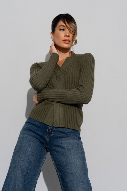 Camisola de malha com entranado na frente