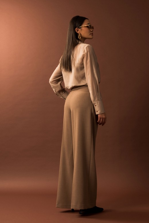 Classic high-waisted wide leg trousers Classic high-waisted wide leg trousers